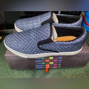 bernie mev. Slip-On Flats in Navy Blue